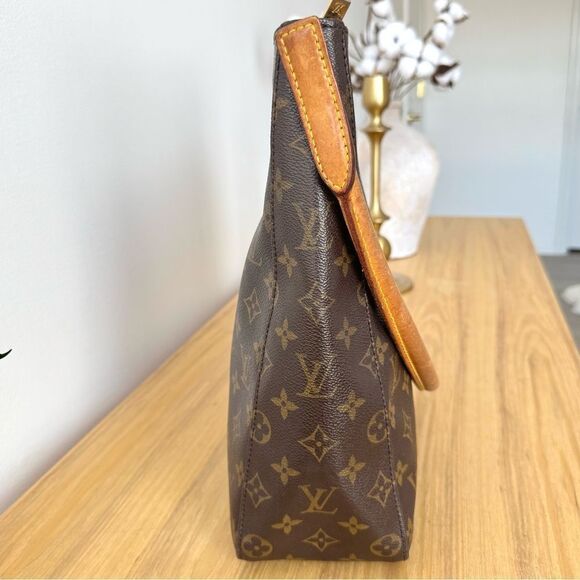 ✅AUTHENTIC✅LOUIS VUITTON LOOPING GM - Picture 5 of 15